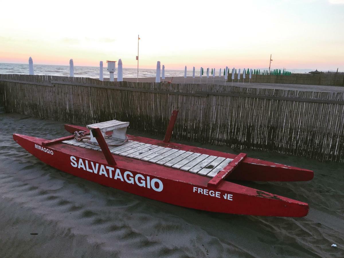 Il Miraggio Hotell Fregenae Exteriör bild